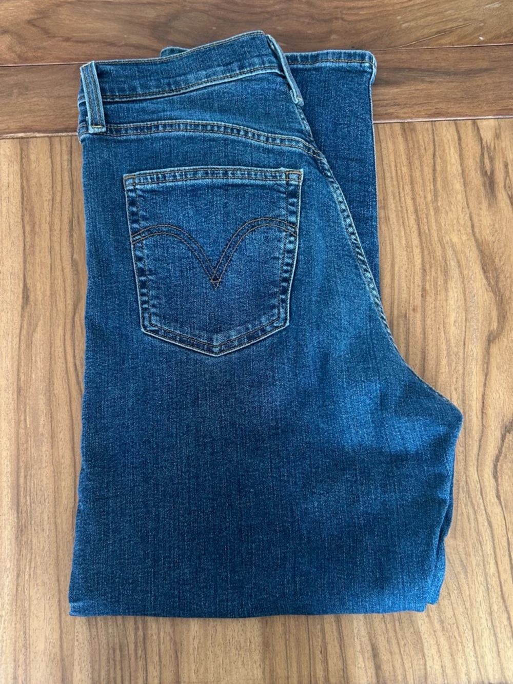 Levi’s Ribcage Straight Ankle Jean - 31
